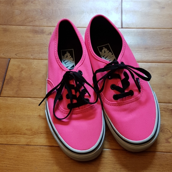 neon pink sneakers womens